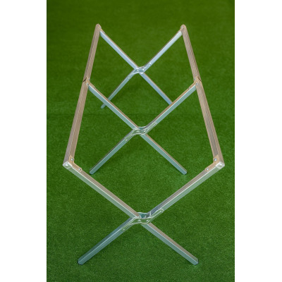 Structure du lit de camp compatible avec une utilisation autonome ou sous barnum pliant.