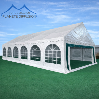 Chapiteau événementiel en bâche PVC blanche avec fenêtres panoramiques
