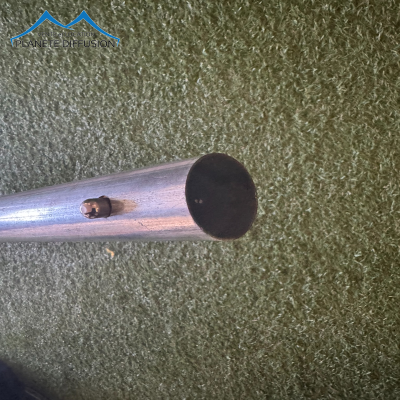 Tube vertical galvanisé pour structure chapiteau 38/42