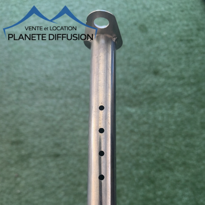 Pied montant acier galvanisé – fixation au sol sécurisée