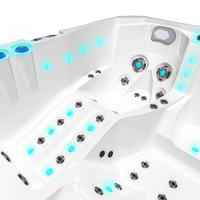 Spa Leeds 9 places – 105 jets de massage | Planète Diffusion